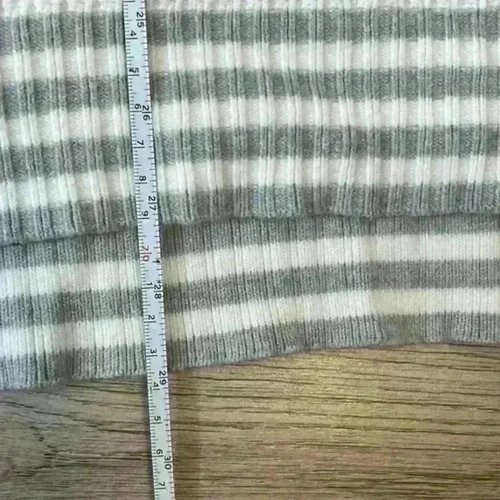 Sonoma Grey & White Striped Pullover Sweater Size M